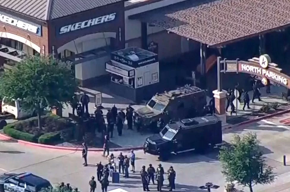 8 Die On Spot Several Injured As A Gunman Shoot Buyers In A Mall