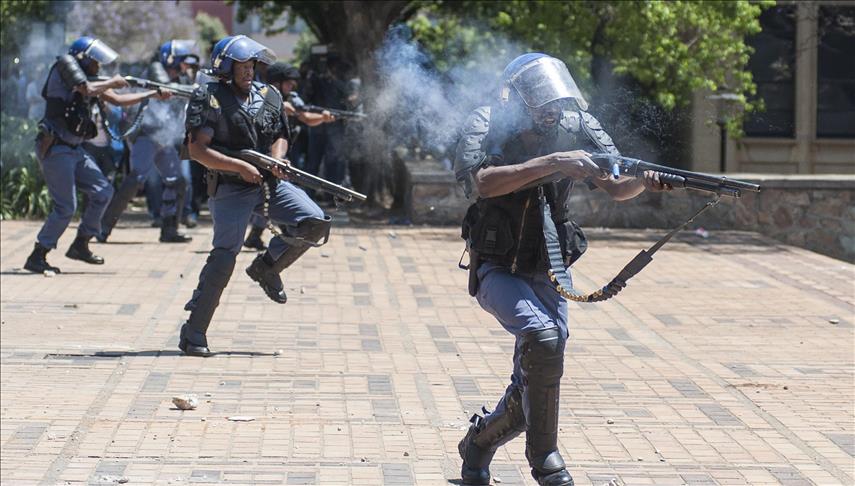 South Africa at least 18 dead in gang police shootout